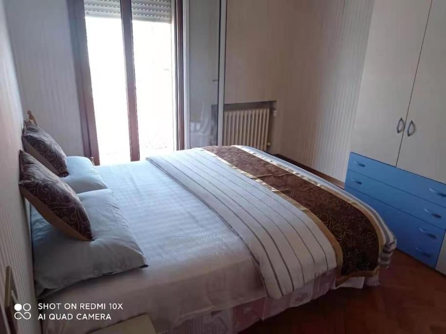 Cozy Room With Queen Bed 温馨双人大房间 Местре Экстерьер фото